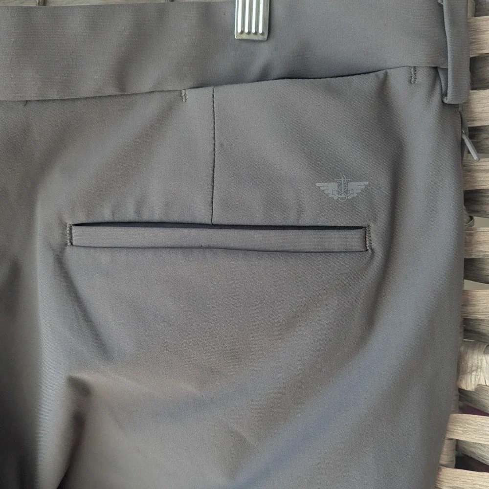 Dockers Go Pants Gray Slim Fit Performance Chino Mens 38x30 Minimalist Modern